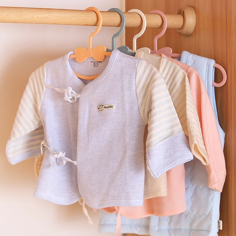 Cintres en plastique pour bébé - Baby Clothing Hangers avis et prix